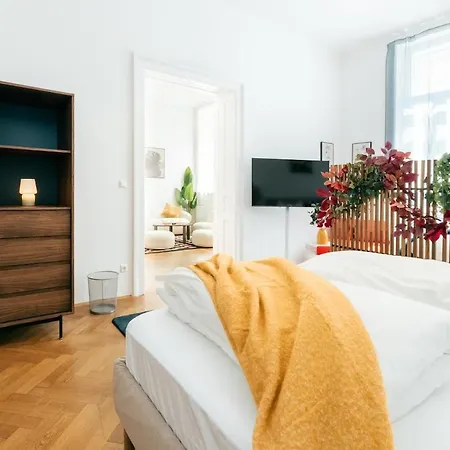K6 Luxe Near Schlossberg Apartman *