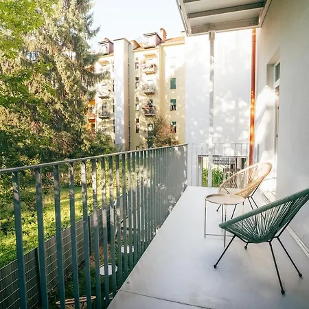 K6 Luxe Near Schlossberg Apartman *