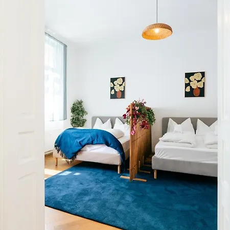 K6 Luxe Near Schlossberg Apartman