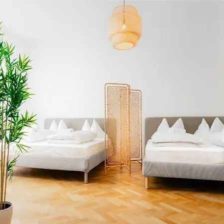 K6 Luxe Near Schlossberg Apartman